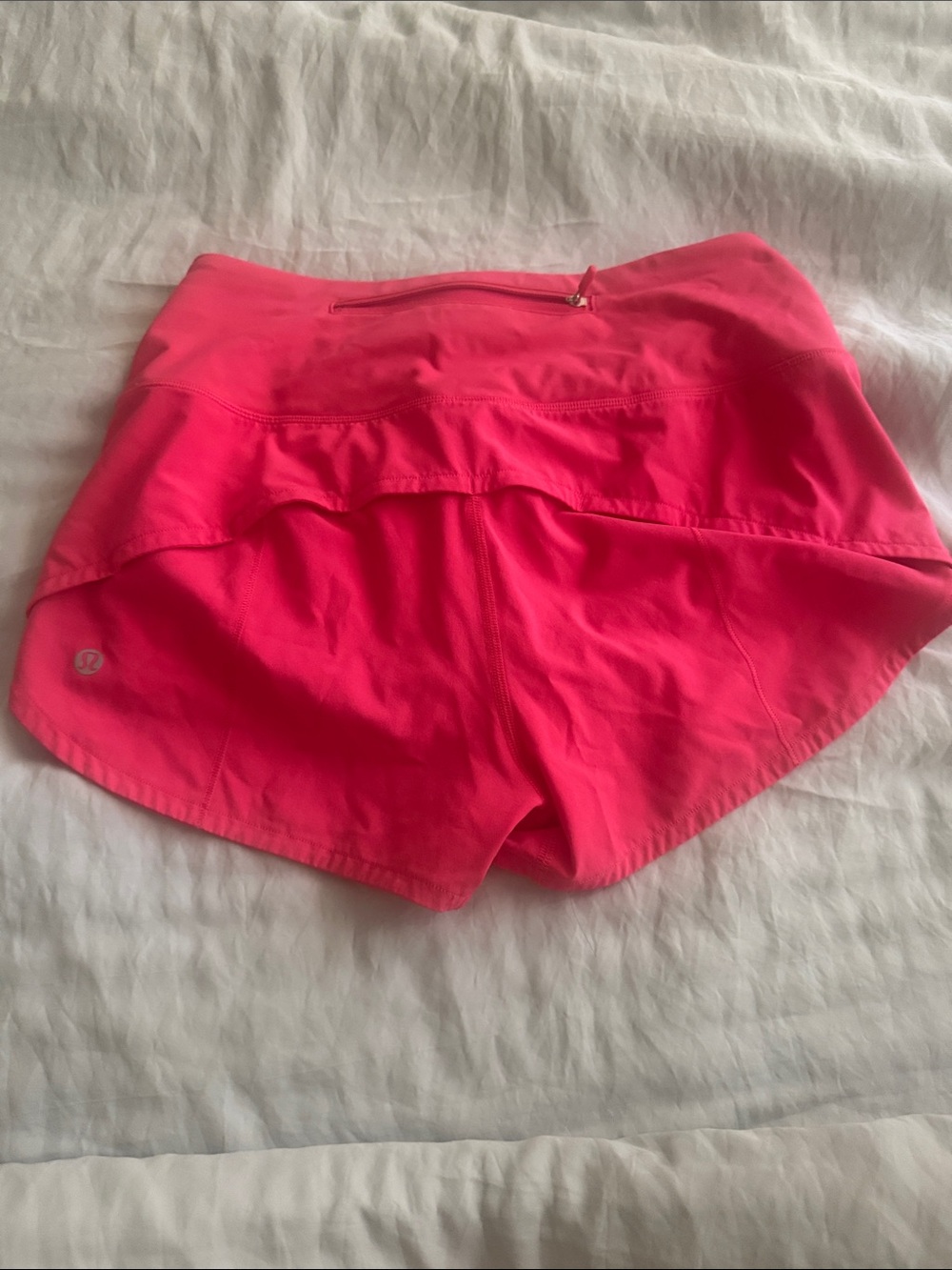 Lululemon Speed Up High-Rise Lined Short 2.5" Lip Gloss Size 4 - Picture 3 of 4